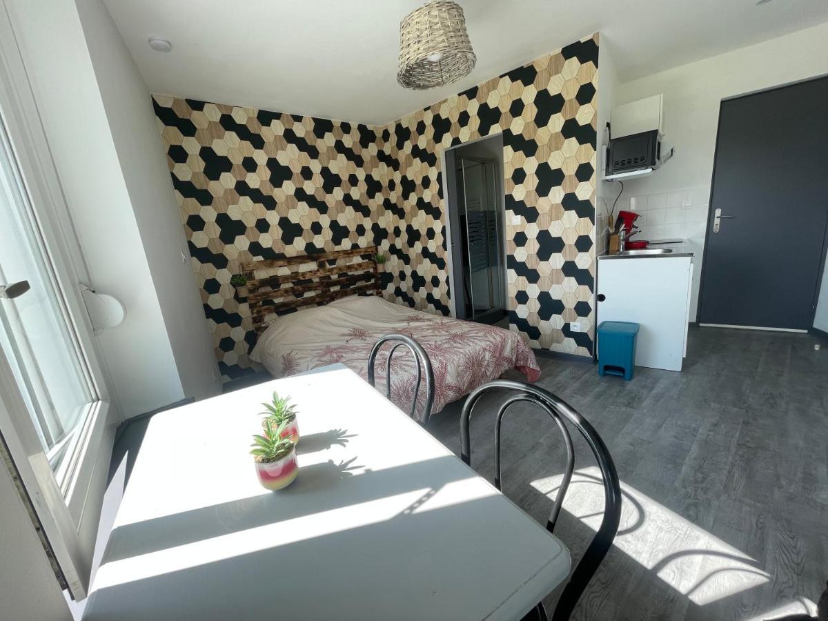 Studio Petit Plus Gaming ! Calais Exterior photo